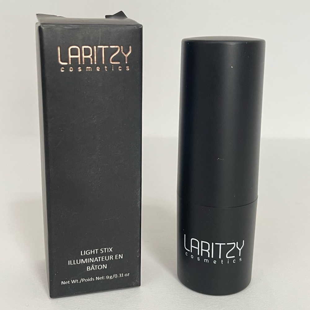 Laritzy Cosmetics LIGHT STIX HIGHLIGHTER STICK - HALO